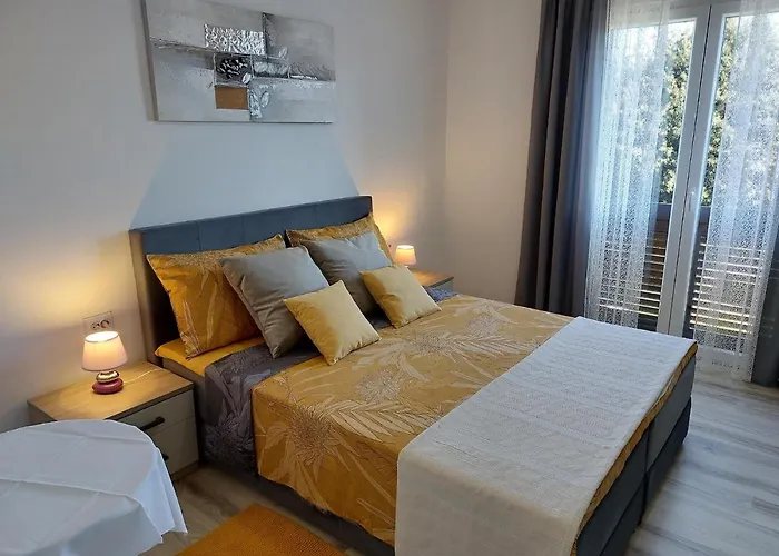Violeta 3* Ровинь